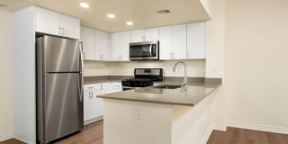 eaves Thousand Oaks Gallery 6