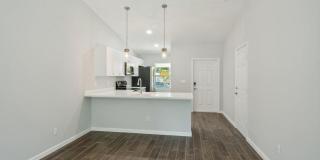 636 35th Street Gallery 6