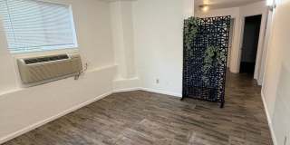 West Oakland 3 Bedroom Flat! Gallery 3