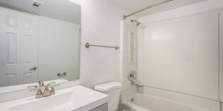 Oakdale Springs Apartments Gallery 21