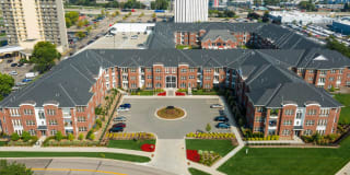 Luxembourg Gallery 8