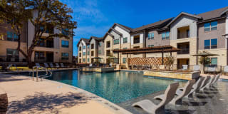 Ironridge at Hill Country Village Gallery 21