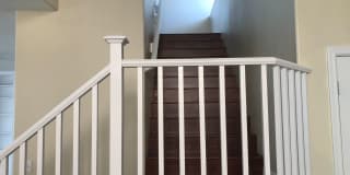 LARGE 5 BDRM HOME W/ 3 FULL BATHS. Gallery 23