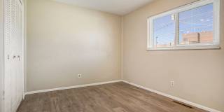 Great house near UCCS with 2x kitchen and 2x laundry! Gallery 24