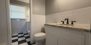 4409 38th Street Gallery 13