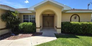 4614 SW 9th Place Gallery 1
