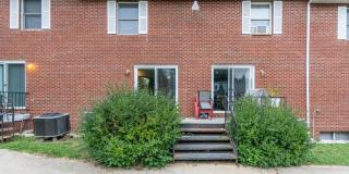 Beautiful and Spacious Townhomes near IU Campus Gallery 4