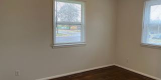 Centrally located 3 bedroom bungalow READY NOW! Centrally located 3 bedroom bungalow READY NOW! Gallery 13