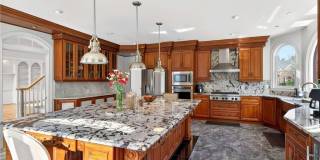 235 Summerhouse Lane Gallery 14