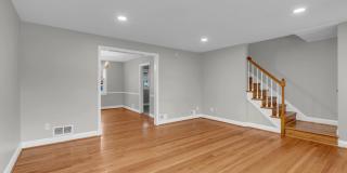 5520 SAGRA Road Gallery 8