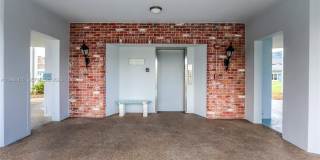 2223 Park Ln Gallery 1