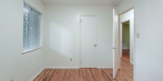 CHARMING NW 3/2 w/ Den, 2 Car Garage, Deck, Fenced Yard, & Wood Floors! $1695/month Avail NOW! Gallery 31