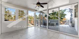 Beautiful Home with Fenced Back Yard and Cozy Fireplace Gallery 28