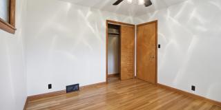 1217 Corvet Avenue Gallery 17