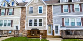 2 Bath Town home in Urbandale with a 2-car attached garage Gallery 1