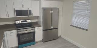 302 LAKEVIEW Drive E Gallery 2