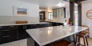 Luxury Mid-Century Retreat in the Heart of the Historic Movie Colony (Monthly Only - No Long Term) Gallery 6