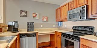 Stoneleigh at the Reserve Gallery 3