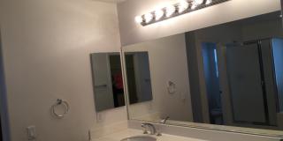 3 Bedroom 2 Bathroom Home in Corona Gallery 12