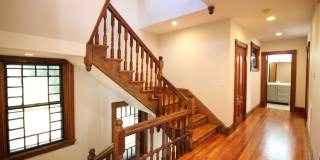 Stylish Fort Hill 5bd/2.5bath Gallery 6