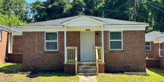 Two bedroom apartment for $1199 per month ~5 minutes from the Airport in a quaint and quiet community! Gallery 2