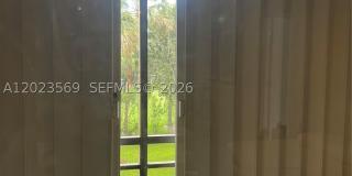 1400 Saint Charles Pl Gallery 24