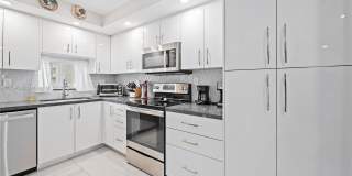 711 S Hollybrook Dr Gallery 5