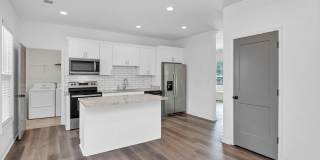 Modern Townhome in Rosewood – Walk to USC, Dining & More! Gallery 13