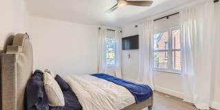 Available NOW! Fully Furnished 4 Bedroom 2 Bath Beautiful Home in Denver! Gallery 16