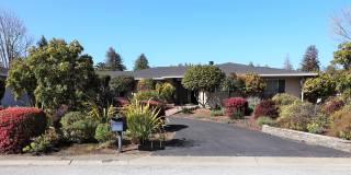 Spacious 4 bed/3 bath house near Downtown Burlingame available NOW! Gallery 1