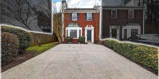 679 Anderson Walk Gallery 2