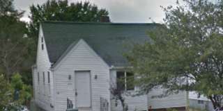 2 bedroom 1 bath house  with fenced in yard available soon! Gallery 1