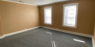 Spacious 3 BR /1 Ba Home in Lancaster City Gallery 10