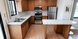 3010 State Street - B Gallery 1