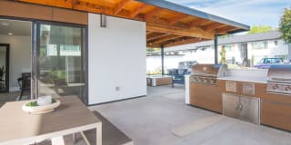 The Groves Gallery 19