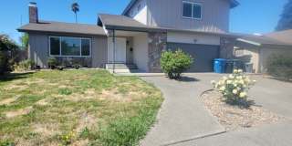 838 Saint Francis Drive Petaluma, CA 94954 Gallery 1