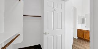 Clean and Cozy home in desirable area! Gallery 15