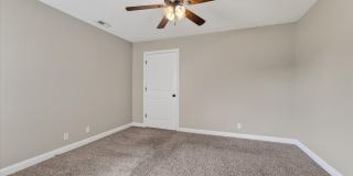 Pet Friendly Four Bedroom! Gallery 28