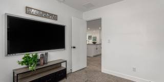 3153 W Sweetwater Avenue Gallery 10