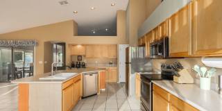 Spectacular 5 bdrm Home, OFFERS SOLAR ELECTRIC! Spectacular 5 bdrm Home, OFFERS SOLAR ELECTRIC! Gallery 1