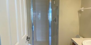 Beautiful 3 Bedroom 2.5 Bath Townhome in Lakeside Village!! Gallery 22