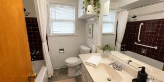 3bd/1.5ba with yard and garage next to Shoreline Light Rail station! Gallery 7