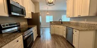 Modern Comfort Meets Style – Beautiful 2-Bed, 2.5-Bath Home in Winter Haven! Gallery 9