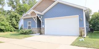 Beautiful 4 bed / 2 bath home Gallery 1