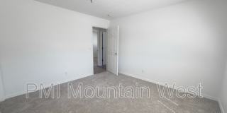 320 N. 500 W. Gallery 17