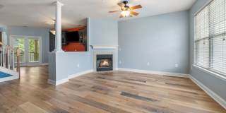 Fantastic Three Bedroom Townhouse in Charlotte Gallery 6