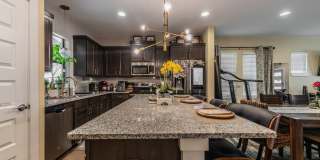 619 Burleson St Gallery 9