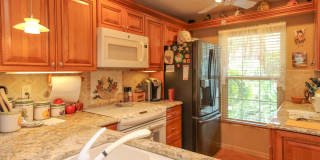 ** SMOKEHOUSE BAY OF MARCO ** 2/2 SEASONAL UNIT ON MARCO ISLAND AVAILABLE ** BEST WATERWAY VIEW HERE ** Gallery 49