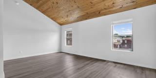 1030 E Elm Street Gallery 4