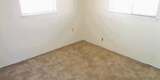 Adorable Single Level Northeast Home With Refrigerated Air Located In Quiet Neighborhood Gallery 18